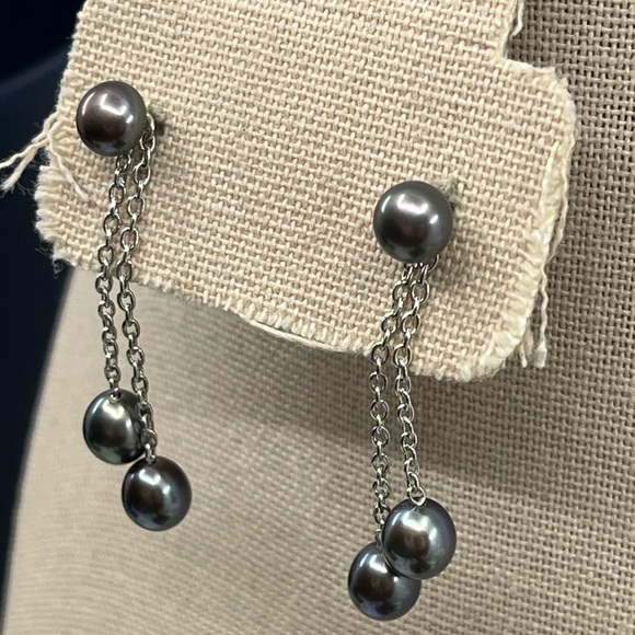 Vintage Honora Black Pearl Drop Earrings in Sterling Silver - Picture 7 of 13